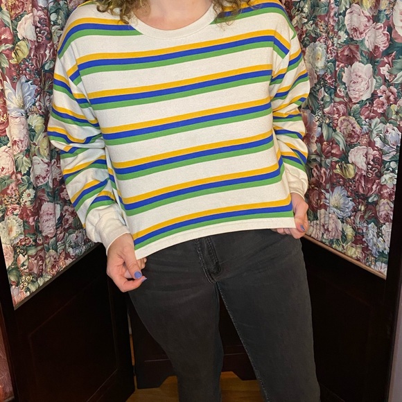 Striped cropped sweatshirt - Picture 2 of 3